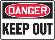 Accuform SHMATR111VP 7" x 10" OSHA Danger Safety Sign: Keep Out, Plastic, Spanish (1)