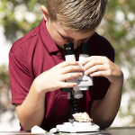 AmScope SE100-LED IQCrew Kid's SE100 Series Portable Battery-Powered Stereo Microscope 20X Magnification w/ LED Light (5)