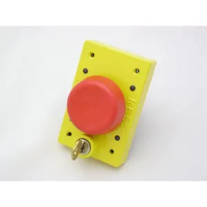 Rees 03855-002 2.25" Push Button with Key Lock, Operating Force 4 lb