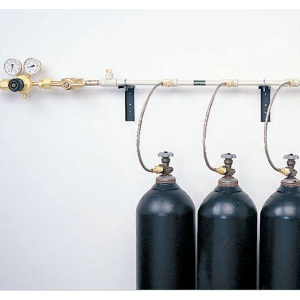 Western Enterprises MCLA-9-3 20 to 160 PSIG Oxygen Gas, and 3 Cylinders Reserve Manifold System with Standard 10 In. on Center