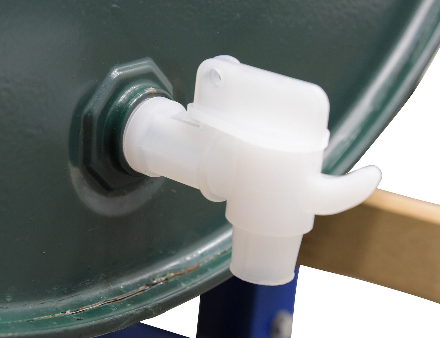 Drum Faucet in Use 1